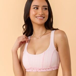 🆕 Blogilates Women's Bow Back Corset Sports Bra - Pink Gingham Floral Size S